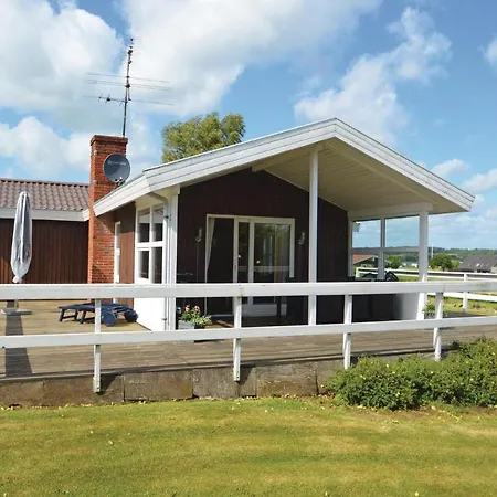 Three-bedroom Holiday In Haderslev Diernæs